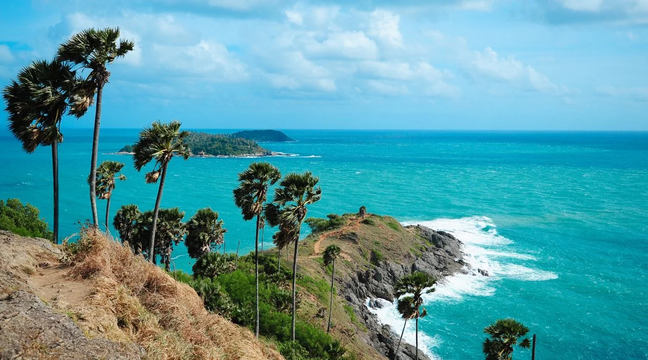 Come get to know Phuket. Let’s go to the land of Andaman pearls!!!